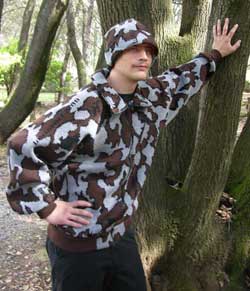 This raglan camouflage jacket is knit with the Winona camo™ design in color way S 