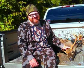 Jason Wilborn wearing original brown winona camo made by Bob Fratzke on a successful hunt. The deer was harvest with a bow on 10/08/2014 in Tennessee.