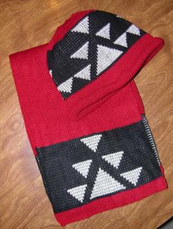 Big Goose Indian Basketry Design in Knit Adult Cap and Scarf Set